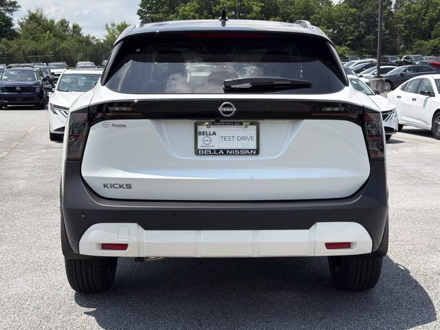 2026 Aspen White/Super Black Nissan Kicks SV FWD SUV