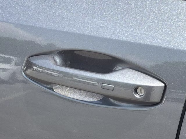2026 Gun Metallic Nissan Kicks SR FWD SUV
