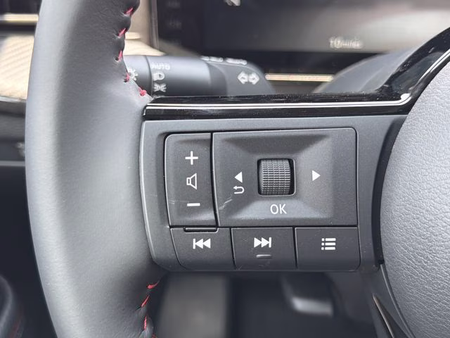 2026 Gun Metallic Nissan Kicks SR FWD SUV