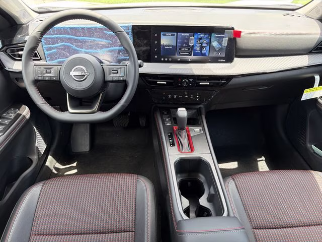 2026 Aspen White/Super Black Nissan Kicks SR AWD SUV