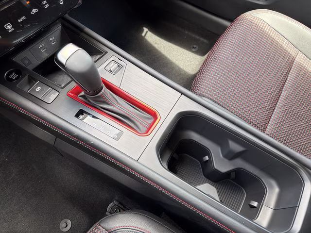 2026 Aspen White/Super Black Nissan Kicks SR AWD SUV
