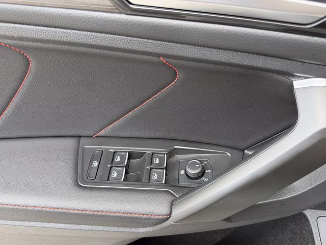 2024 Platinum Gray Metallic Volkswagen Tiguan 2.0T Wolfsburg Edition FWD SUV