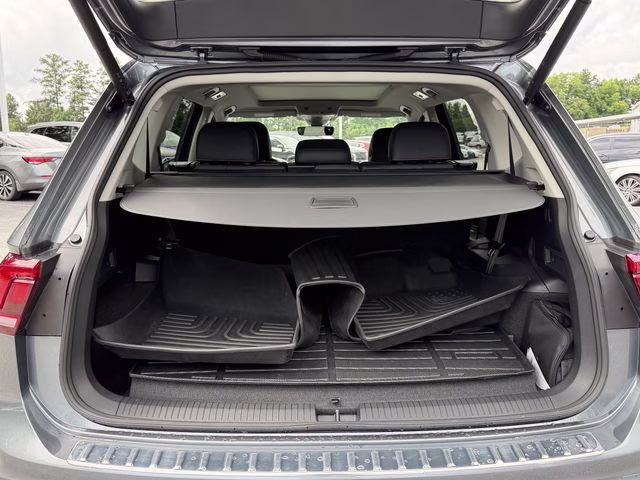 2024 Platinum Gray Metallic Volkswagen Tiguan 2.0T Wolfsburg Edition FWD SUV