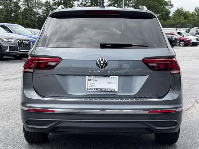 2024 Platinum Gray Metallic Volkswagen Tiguan 2.0T Wolfsburg Edition FWD SUV