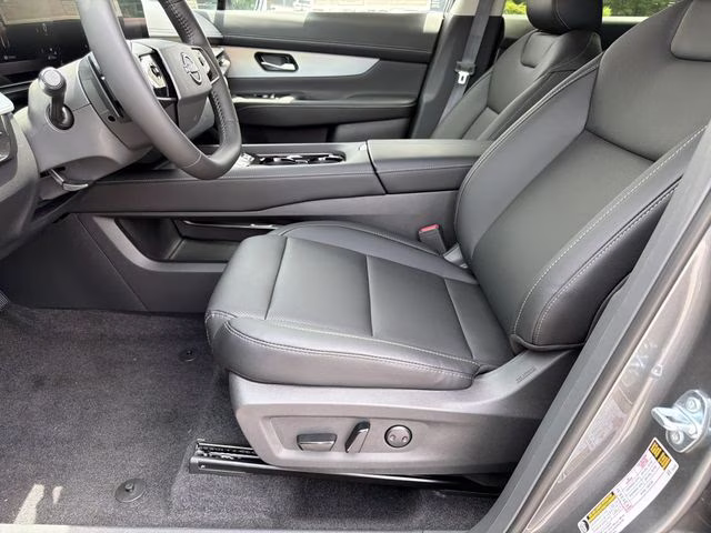 2026 Gun Metallic Nissan Murano SL AWD SUV