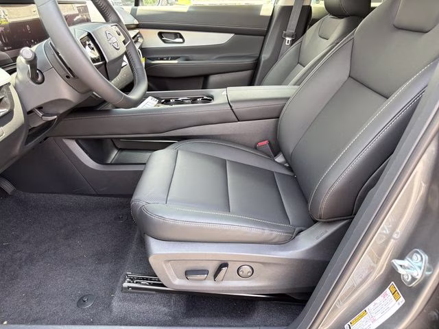 2026 Gun Metallic Nissan Murano SL AWD SUV