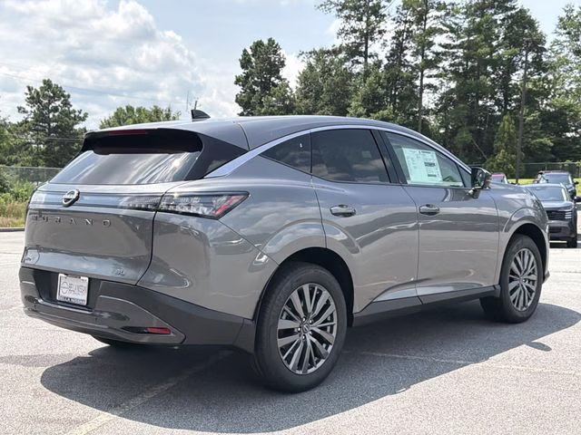 2026 Gun Metallic Nissan Murano SL AWD SUV