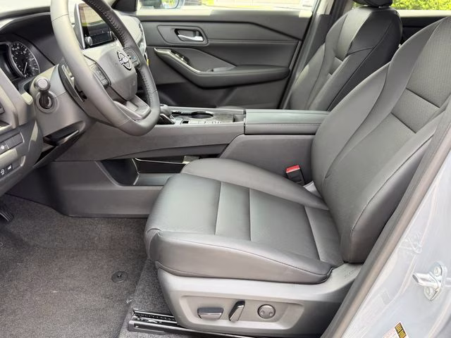 2026 Boulder Gray Pearl Nissan Rogue Dark Armor FWD SUV