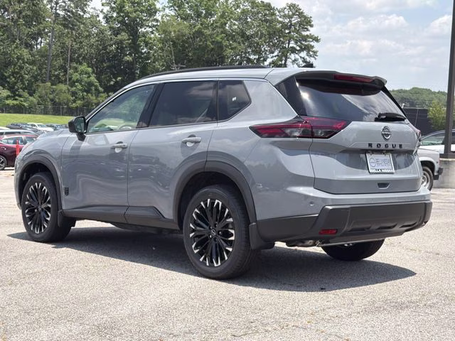 2026 Boulder Gray Pearl Nissan Rogue Dark Armor FWD SUV