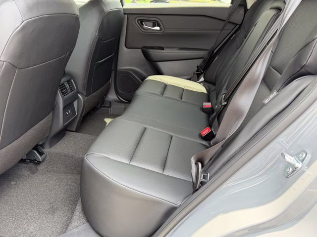 2026 Boulder Gray Pearl Nissan Rogue Dark Armor FWD SUV