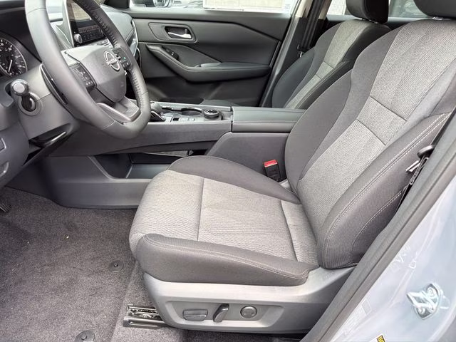 2026 Boulder Gray Pearl Nissan Rogue SV AWD SUV