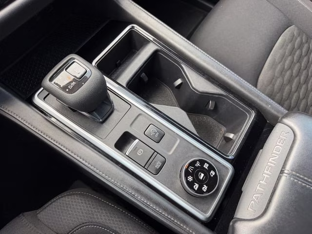 2022 Gun Metallic Nissan Pathfinder SV 4X4 SUV