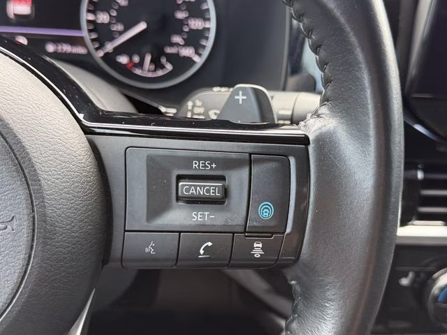 2022 Gun Metallic Nissan Pathfinder SV 4X4 SUV