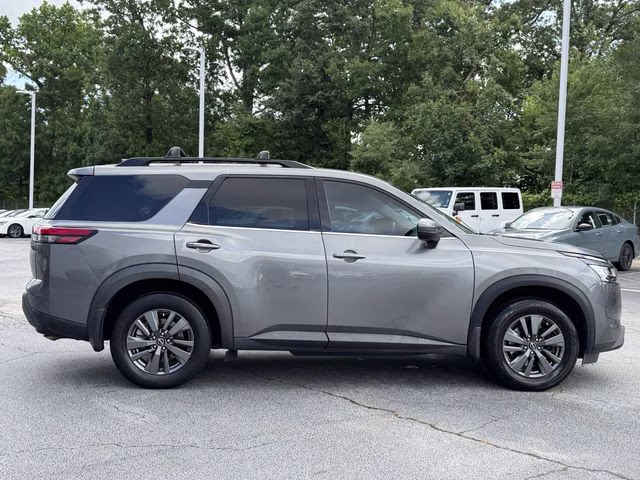 2022 Gun Metallic Nissan Pathfinder SV 4X4 SUV