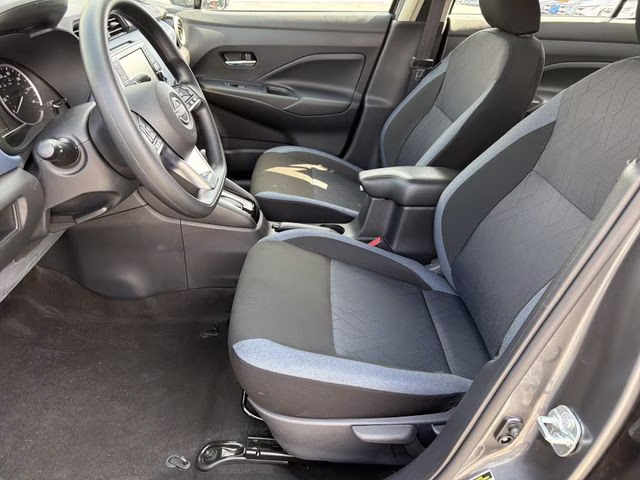 2025 Gun Metallic Nissan Versa 1.6 SV FWD Sedan