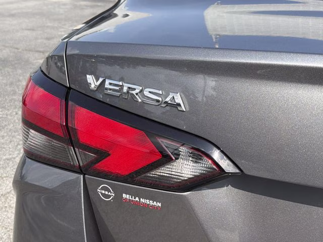 2025 Gun Metallic Nissan Versa 1.6 SV FWD Sedan