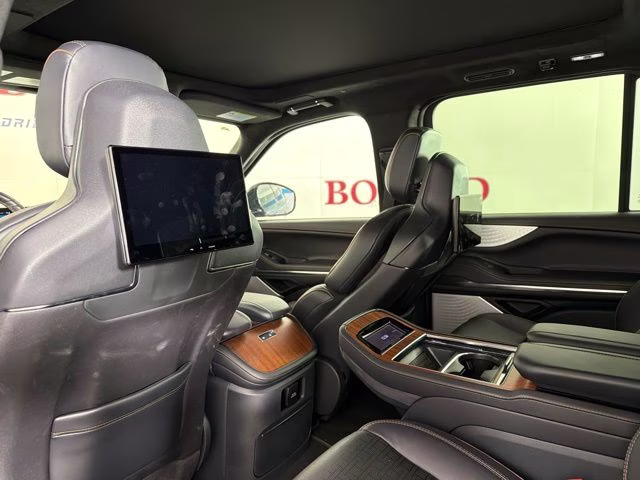 2025 Dark Gray Metallic Lincoln Navigator Black Label 4X4 SUV