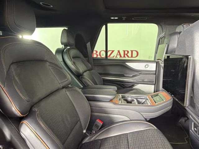 2025 Dark Gray Metallic Lincoln Navigator Black Label 4X4 SUV