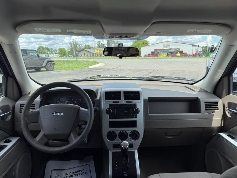 2008 Jeep Green Metallic Clear Coat Jeep Patriot Sport FWD SUV