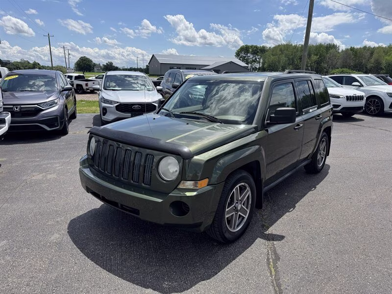 2008 Jeep Green Metallic Clear Coat Jeep Patriot Sport FWD SUV