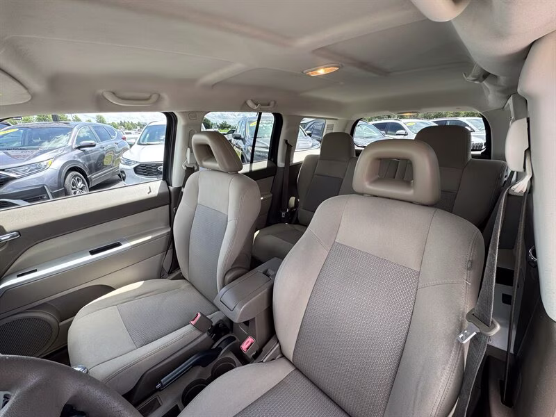 2008 Jeep Green Metallic Clear Coat Jeep Patriot Sport FWD SUV