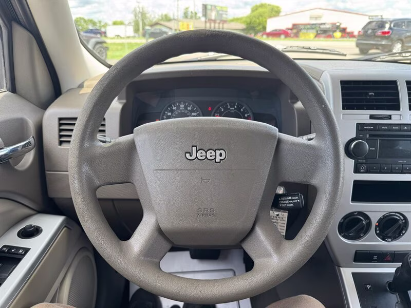 2008 Jeep Green Metallic Clear Coat Jeep Patriot Sport FWD SUV