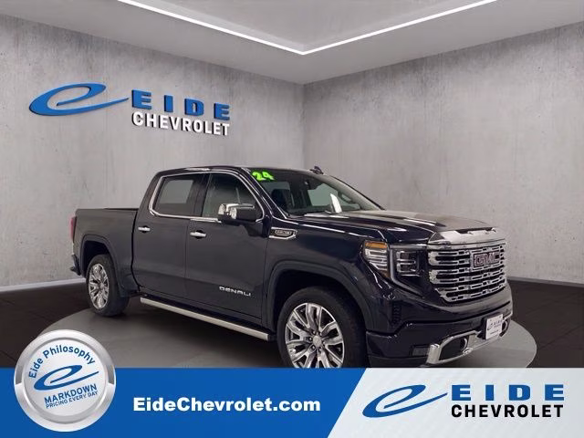 2024 GMC Sierra Denali 4WD Crew Cab Short Box's photo