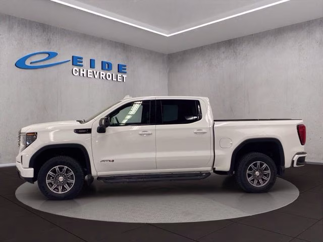 2024 Summit White GMC Sierra 1500 AT4 4X4 Truck