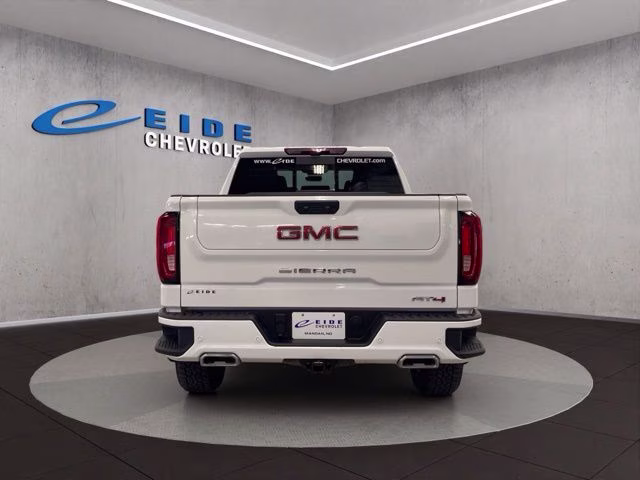 2024 Summit White GMC Sierra 1500 AT4 4X4 Truck