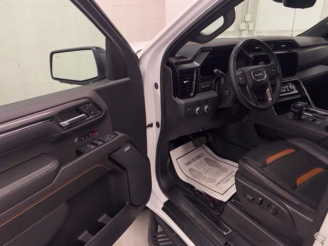 2024 Summit White GMC Sierra 1500 AT4 4X4 Truck