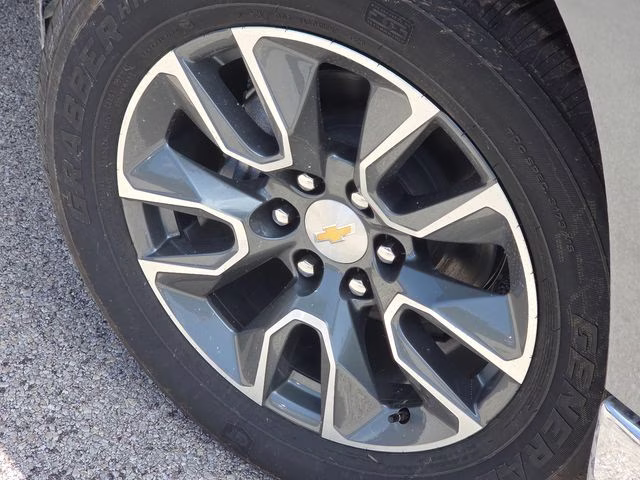 2026 Sterling Gray Metallic Chevrolet Silverado 1500 LT 4X4 Truck