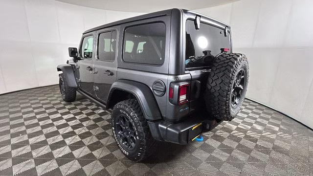 2023 Granite Crystal Metallic Clearcoat Jeep Wrangler Willys 4xe 4X4 SUV