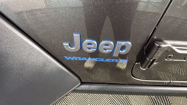 2023 Granite Crystal Metallic Clearcoat Jeep Wrangler Willys 4xe 4X4 SUV