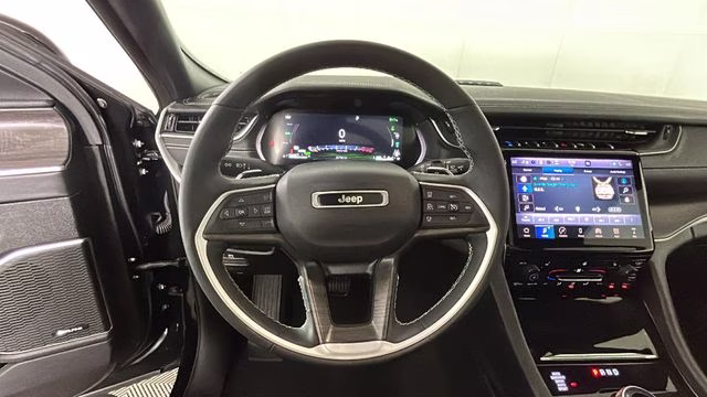 2024 Diamond Black Crystal Pearlcoat Jeep Grand Cherokee 4xe 4X4 SUV