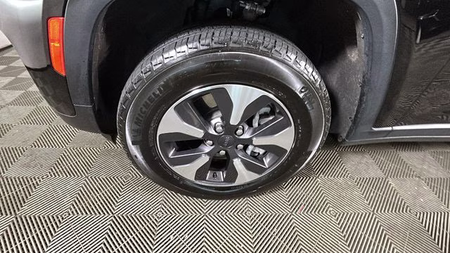 2024 Diamond Black Crystal Pearlcoat Jeep Grand Cherokee 4xe 4X4 SUV