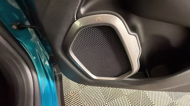 2021 Bikini Metallic Clearcoat Jeep Renegade Limited 4X4 SUV