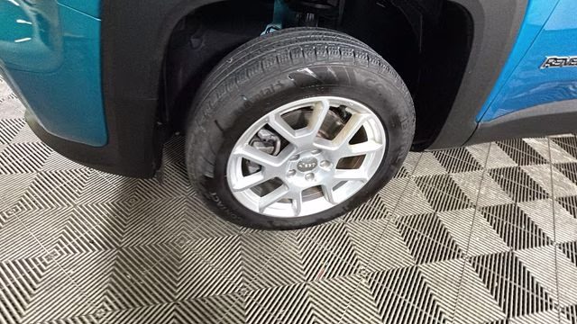 2021 Bikini Metallic Clearcoat Jeep Renegade Limited 4X4 SUV