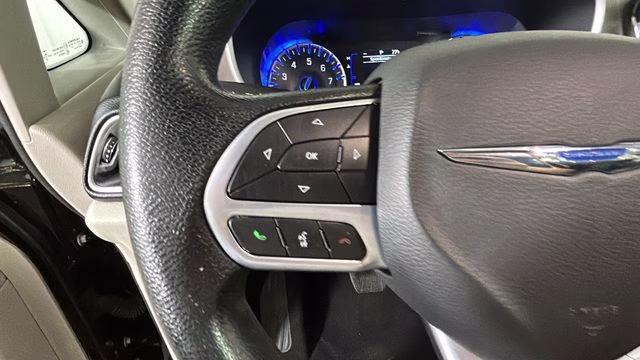 2021 Brilliant Black Crystal Pearlcoat Chrysler Voyager LXI FWD Van