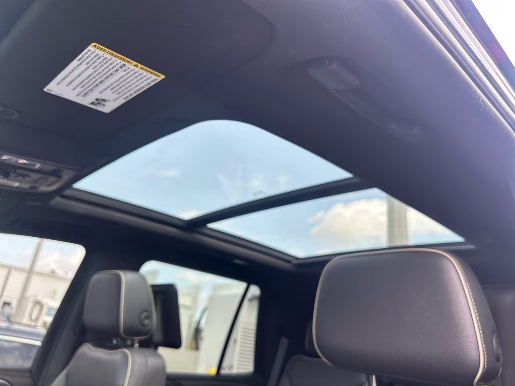 2021 Onyx Black GMC Yukon SLT 4X4 SUV