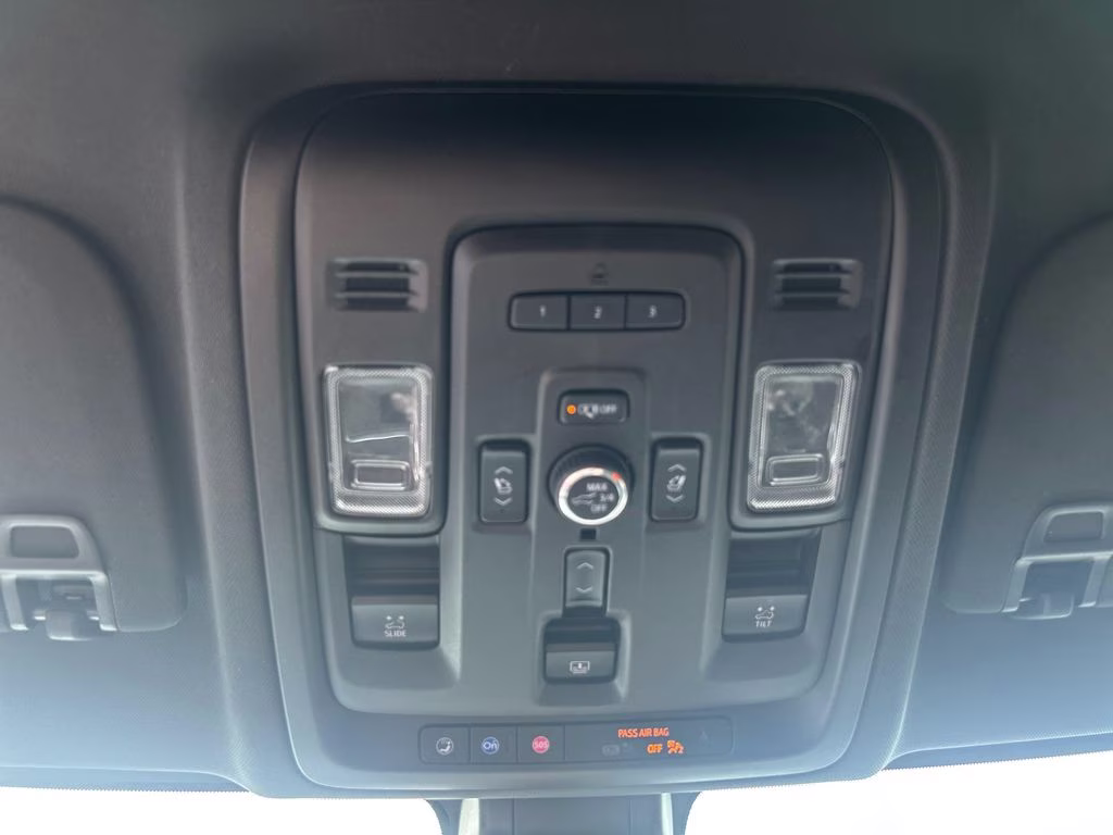 2021 Onyx Black GMC Yukon SLT 4X4 SUV