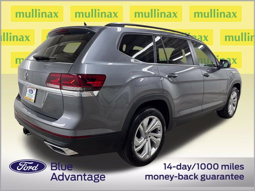 2022 Platinum Gray Metallic Volkswagen Atlas 3.6L V6 SE w/Technology FWD SUV