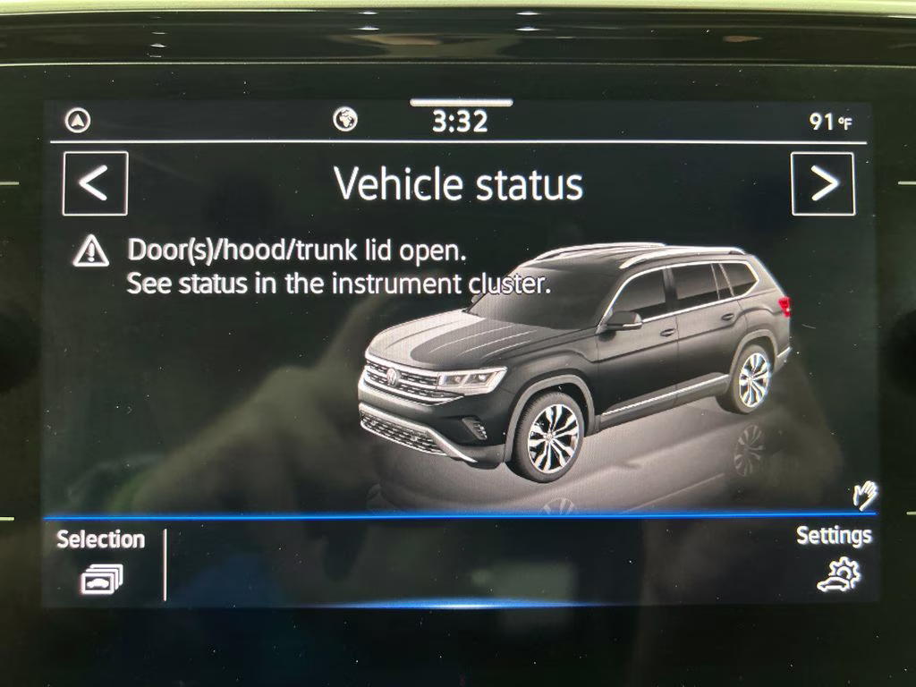 2022 Platinum Gray Metallic Volkswagen Atlas 3.6L V6 SE w/Technology FWD SUV