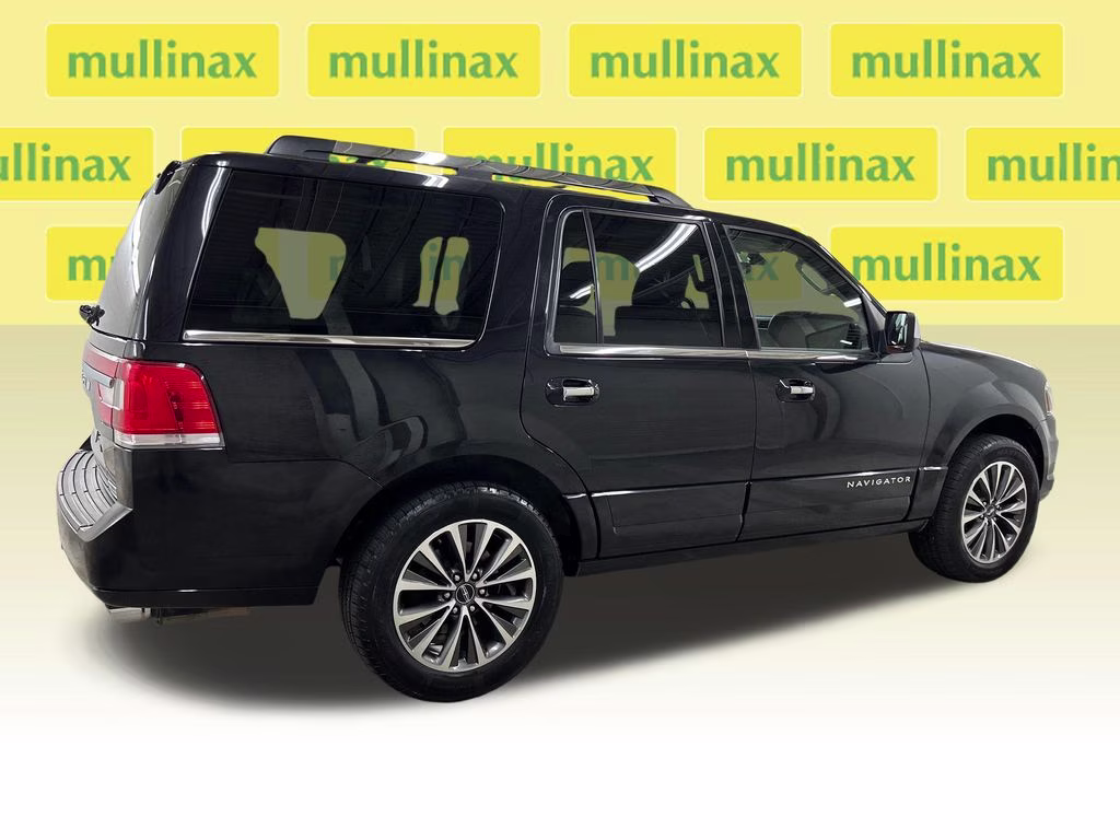 2015 Tuxedo Black Metallic Lincoln Navigator Base RWD SUV