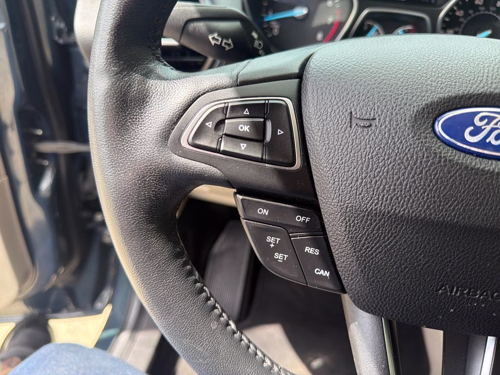 2019 Sea Green Ford Escape Titanium FWD SUV