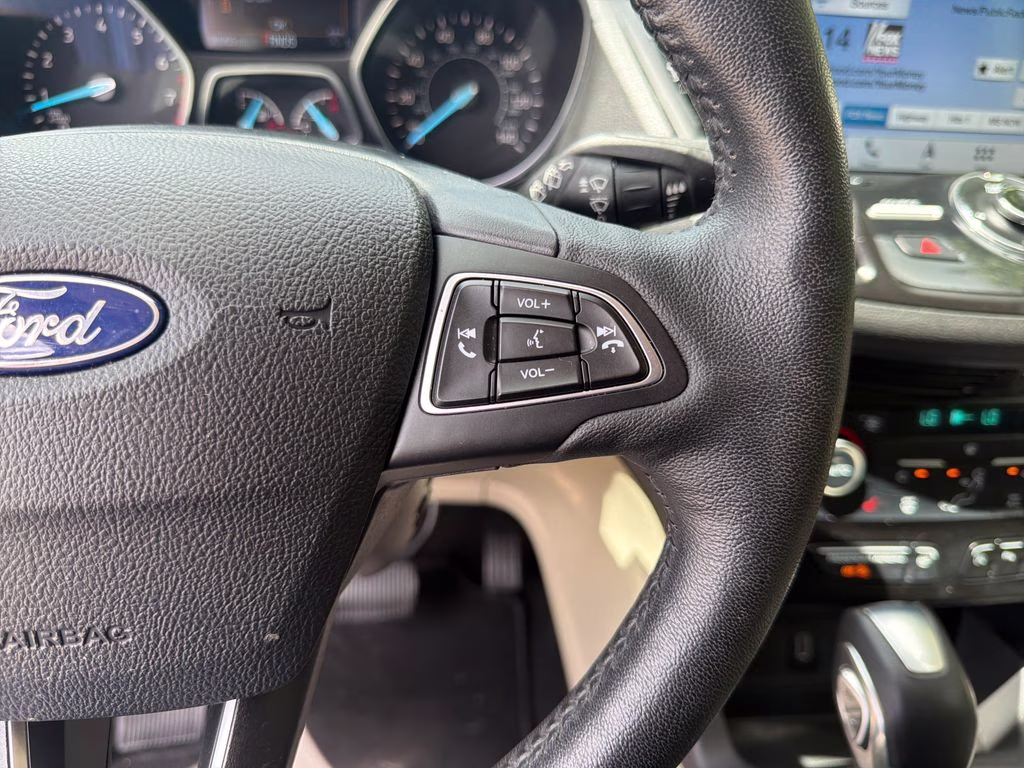 2019 Sea Green Ford Escape Titanium FWD SUV