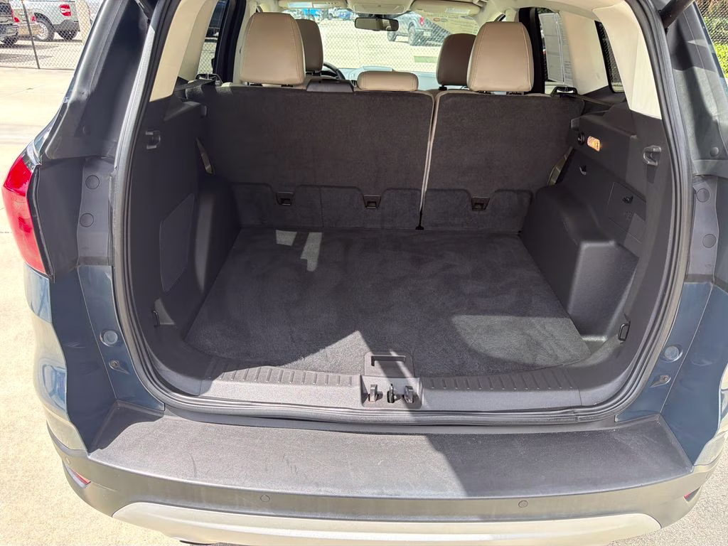 2019 Sea Green Ford Escape Titanium FWD SUV