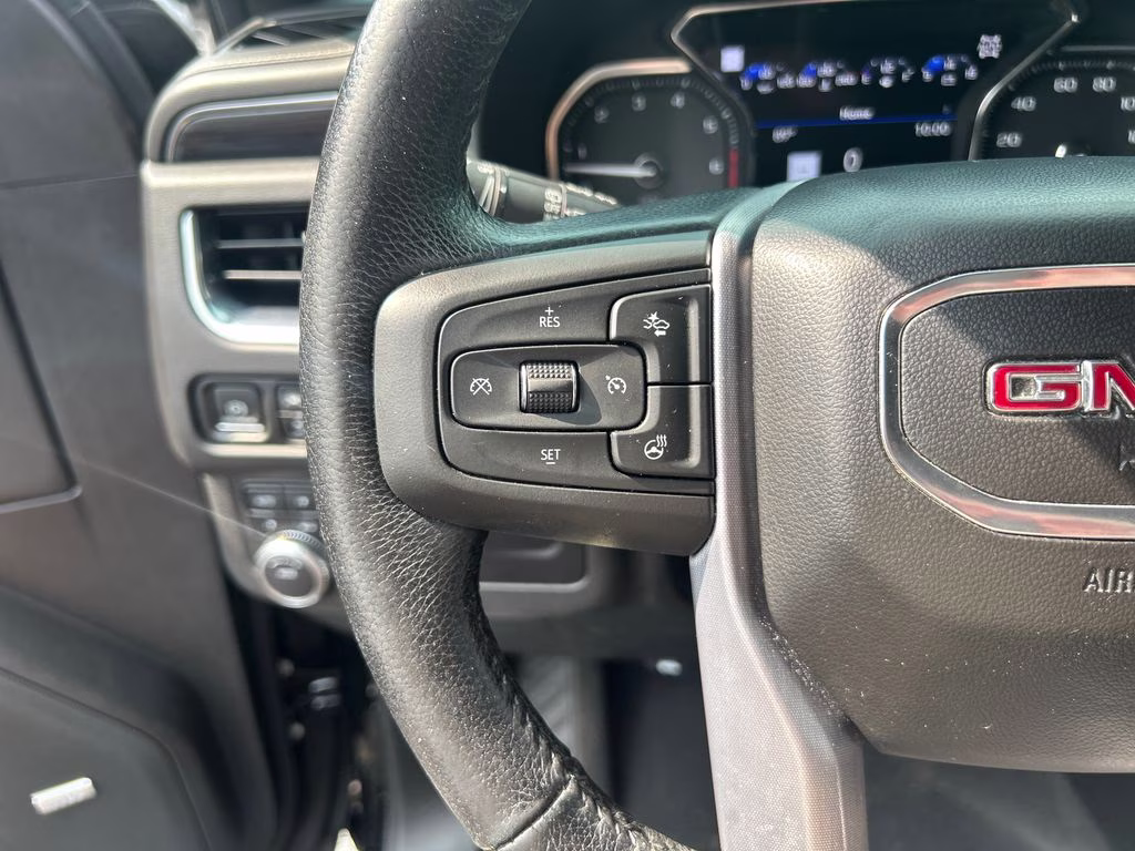 2021 Onyx Black GMC Yukon SLT 4X4 SUV