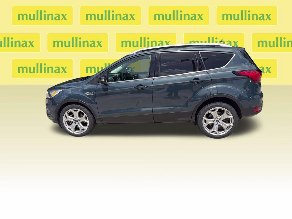 2019 Sea Green Ford Escape Titanium FWD SUV