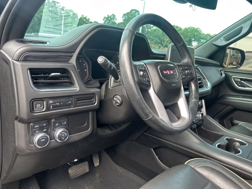 2021 Onyx Black GMC Yukon SLT 4X4 SUV