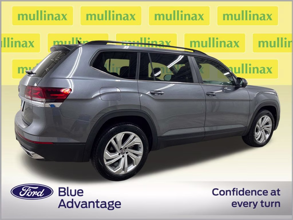 2022 Platinum Gray Metallic Volkswagen Atlas 3.6L V6 SE w/Technology FWD SUV